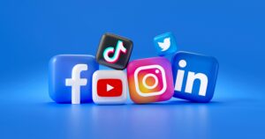 The Influence of Social Media on Online Gambling